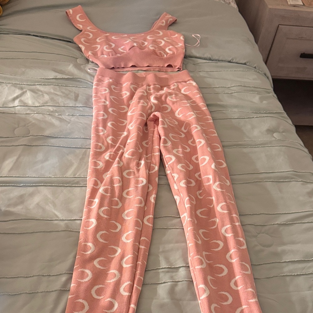 Chic Pink Moon Patterned Women's Set